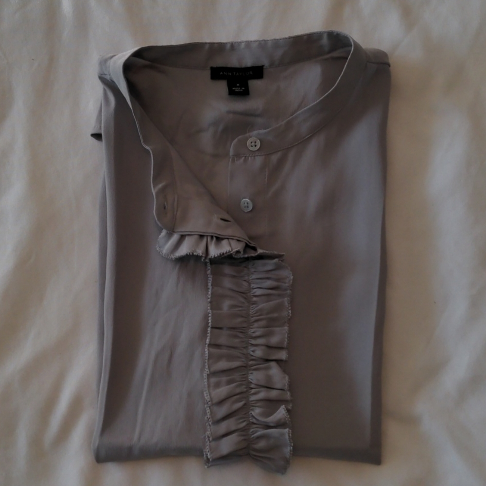 Ann Taylor, M, light grey, sleeveless blouse